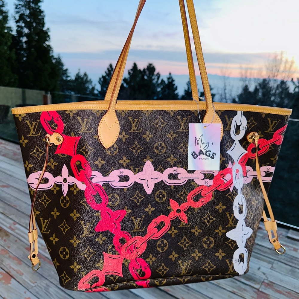 Louis Vuitton: Neverfull MM Monogram Chains Nautical Bay Cruise Yacht Tote